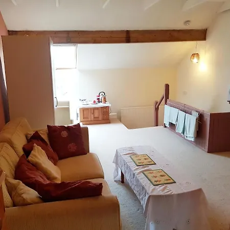 Fully Furnished Lejlighed Dalton-in-Furness